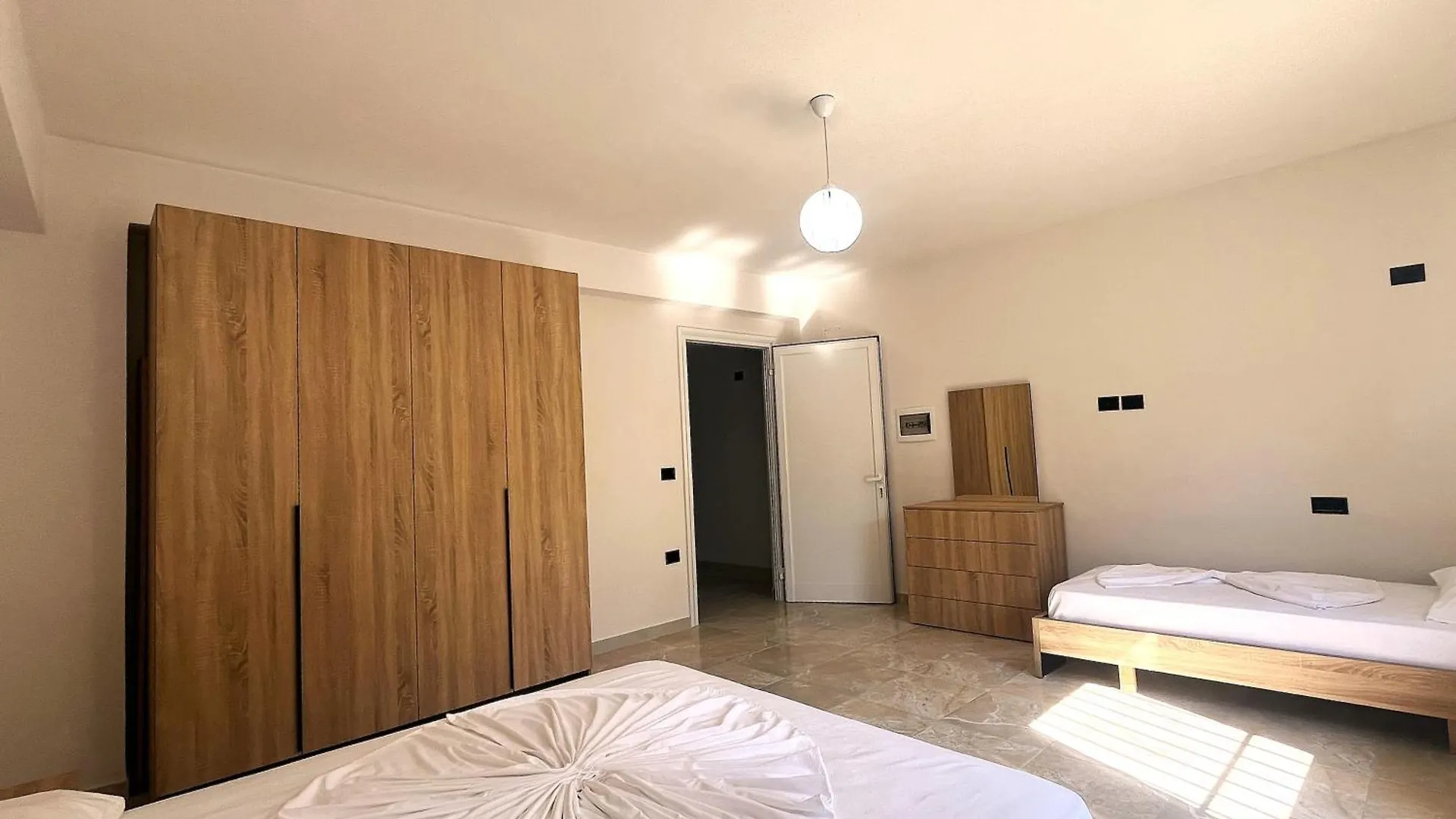 Vila Gezim Holiday Apartments Vlorë 알바니아